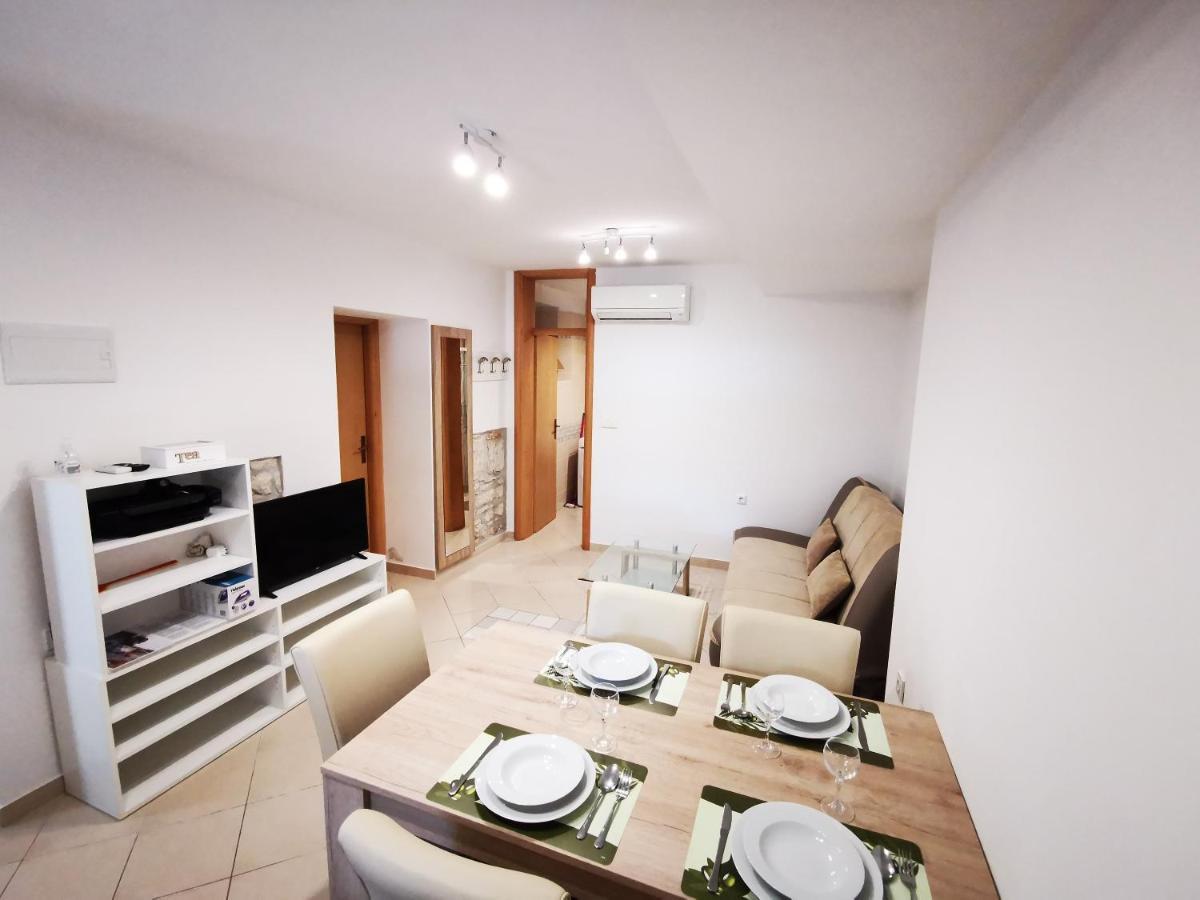 Meressa Paolia Apartments Новиград Экстерьер фото