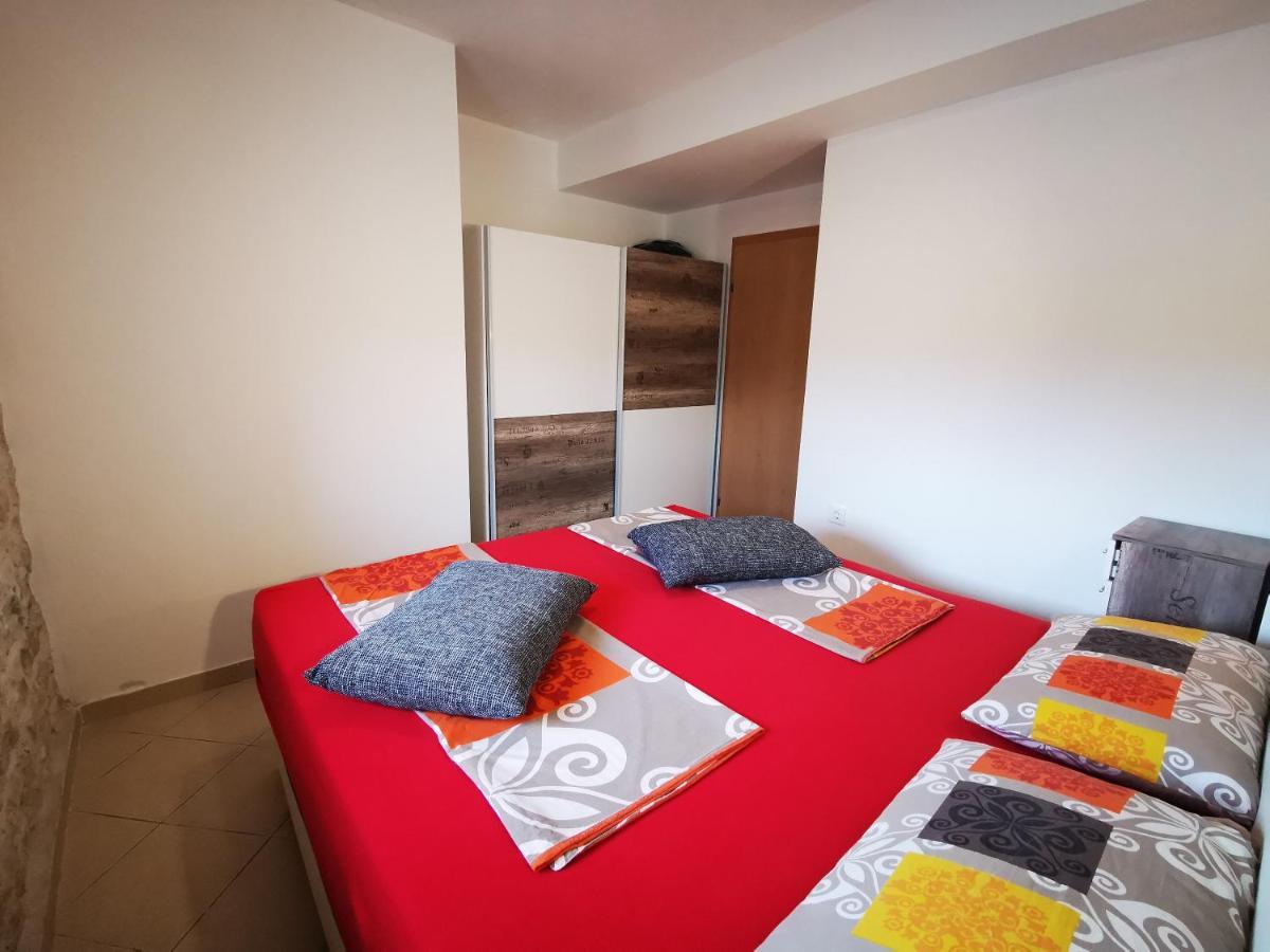 Meressa Paolia Apartments Новиград Экстерьер фото